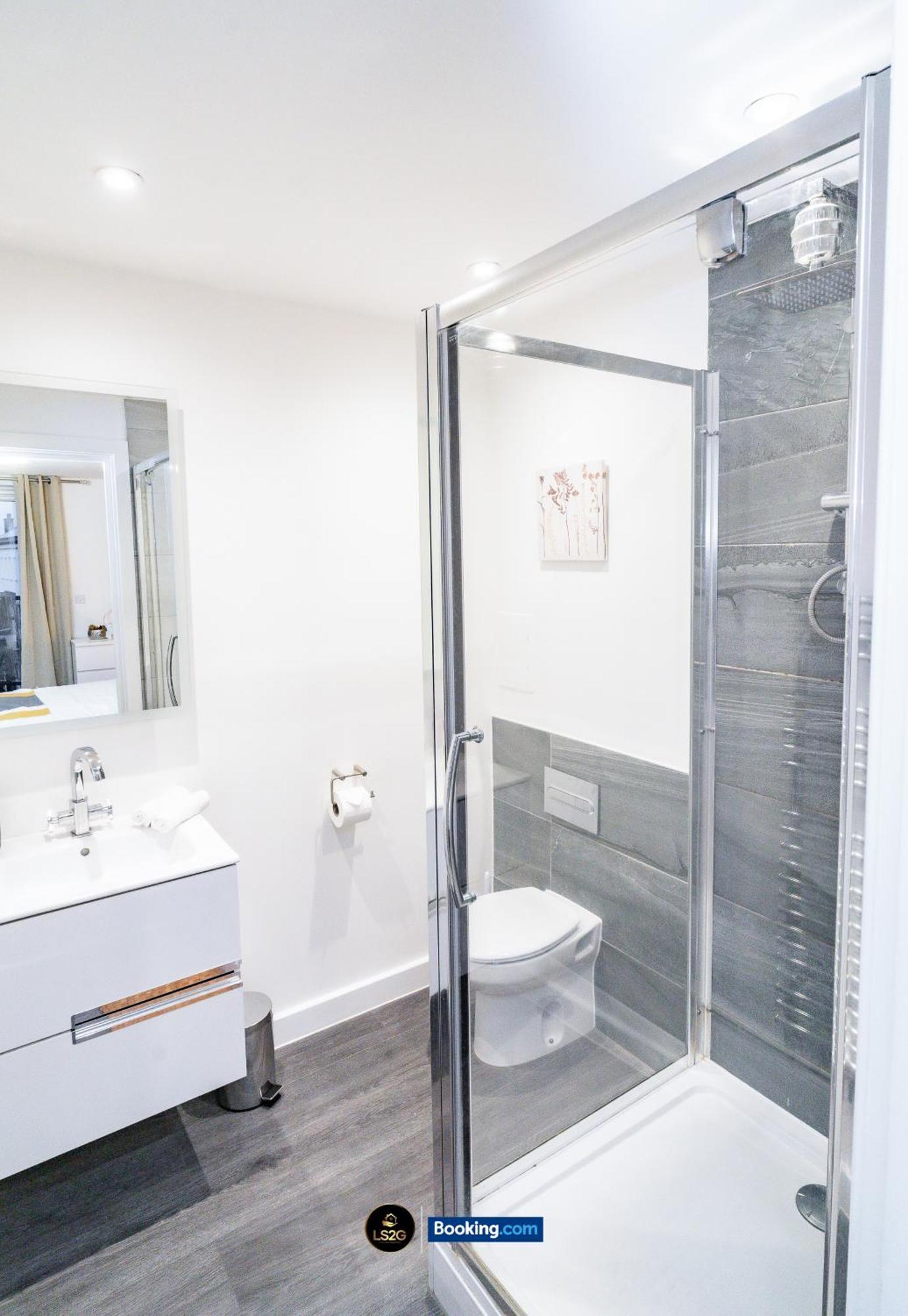Apartament Spacious 2 Bedroom By Ls2g Short Lets & Serviced Greater With Free Wifi